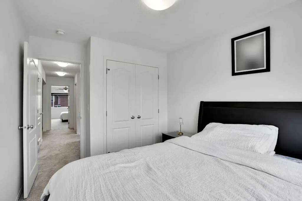 726 Redstone Drive NE Calgary AB t3n1k9