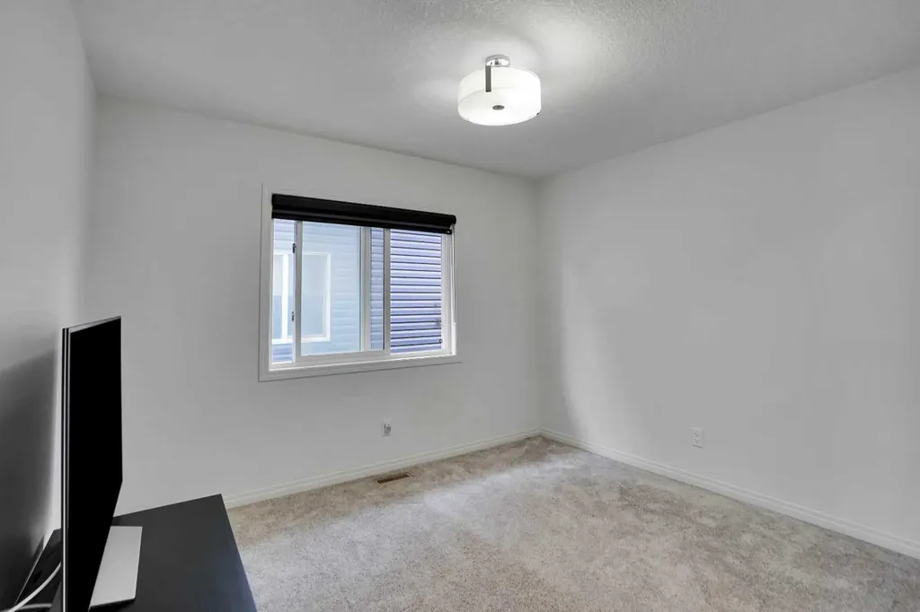 726 Redstone Drive NE Calgary AB t3n1k9