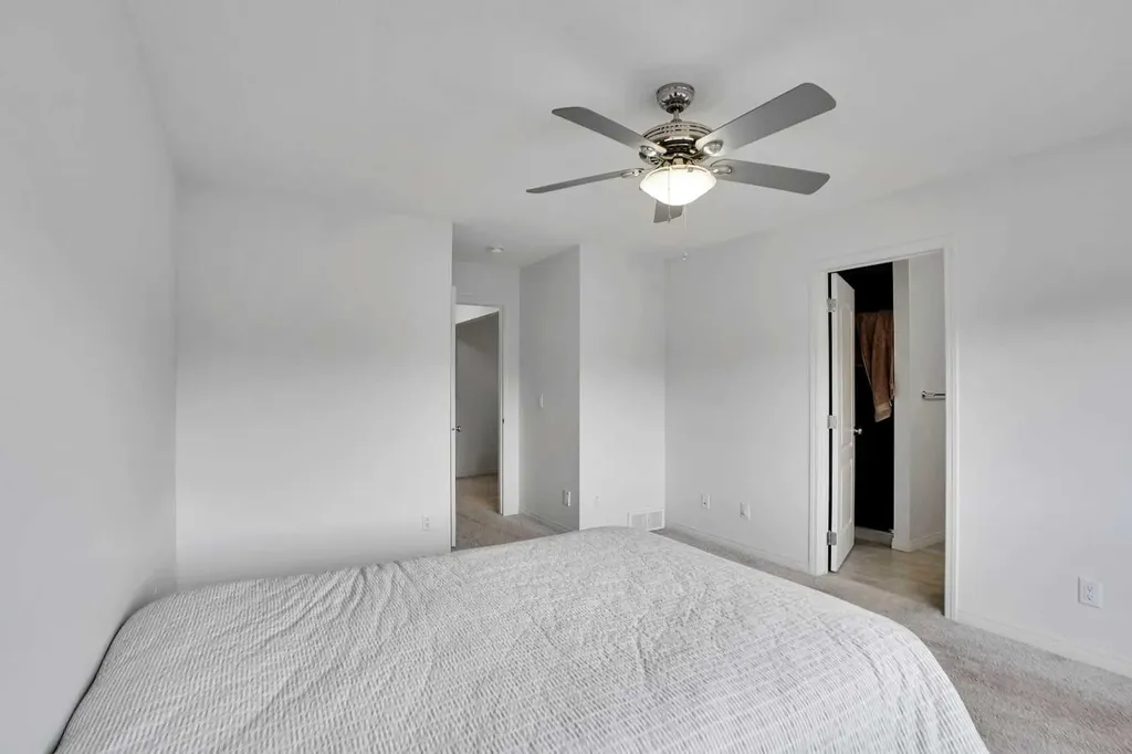 726 Redstone Drive NE Calgary AB t3n1k9
