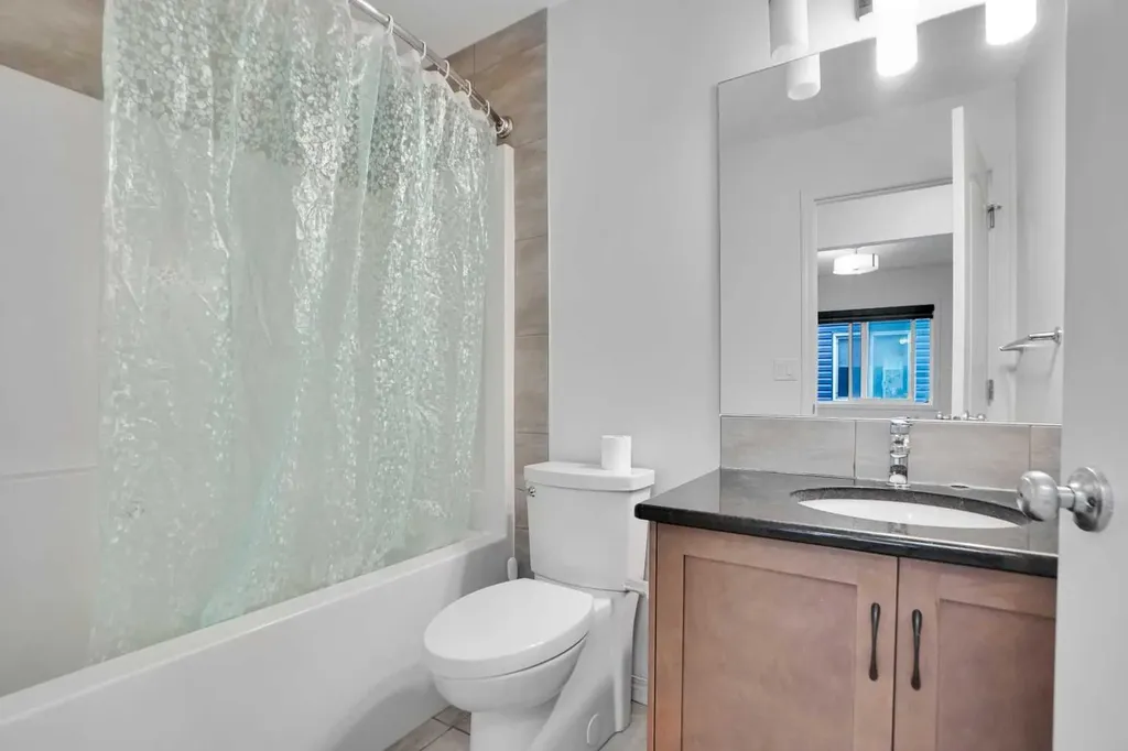 726 Redstone Drive NE Calgary AB t3n1k9