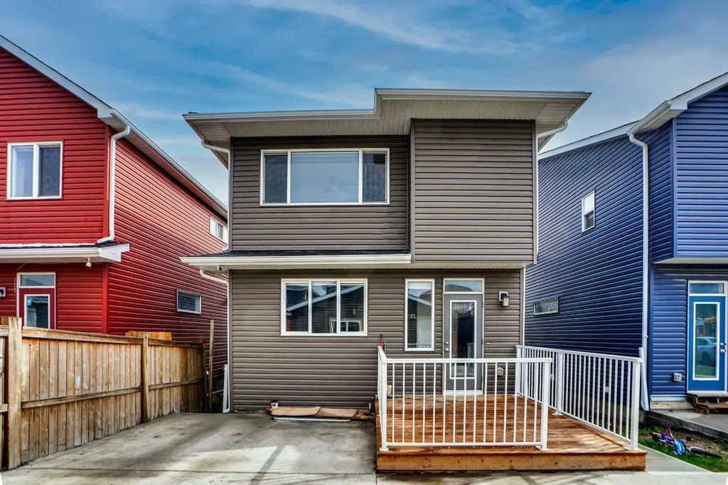 726 Redstone Drive NE Calgary AB t3n1k9