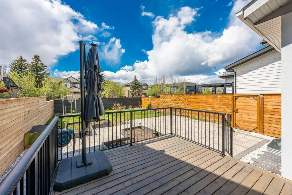 57 Westmore Park SW Calgary AB T3H 6A9