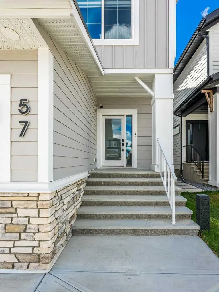57 Westmore Park SW Calgary AB T3H 6A9