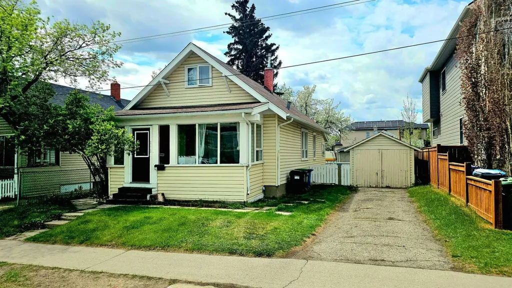 2115 10 Street NW Calgary AB T2N 0Z4