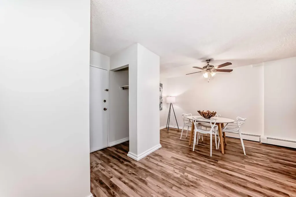 1814 18 Street SW Calgary AB T2T 1T4