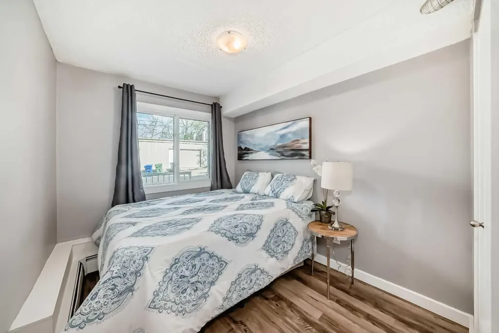 1814 18 Street SW Calgary AB T2T 1T4