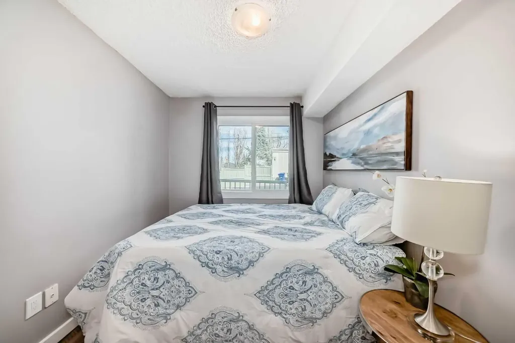 1814 18 Street SW Calgary AB T2T 1T4