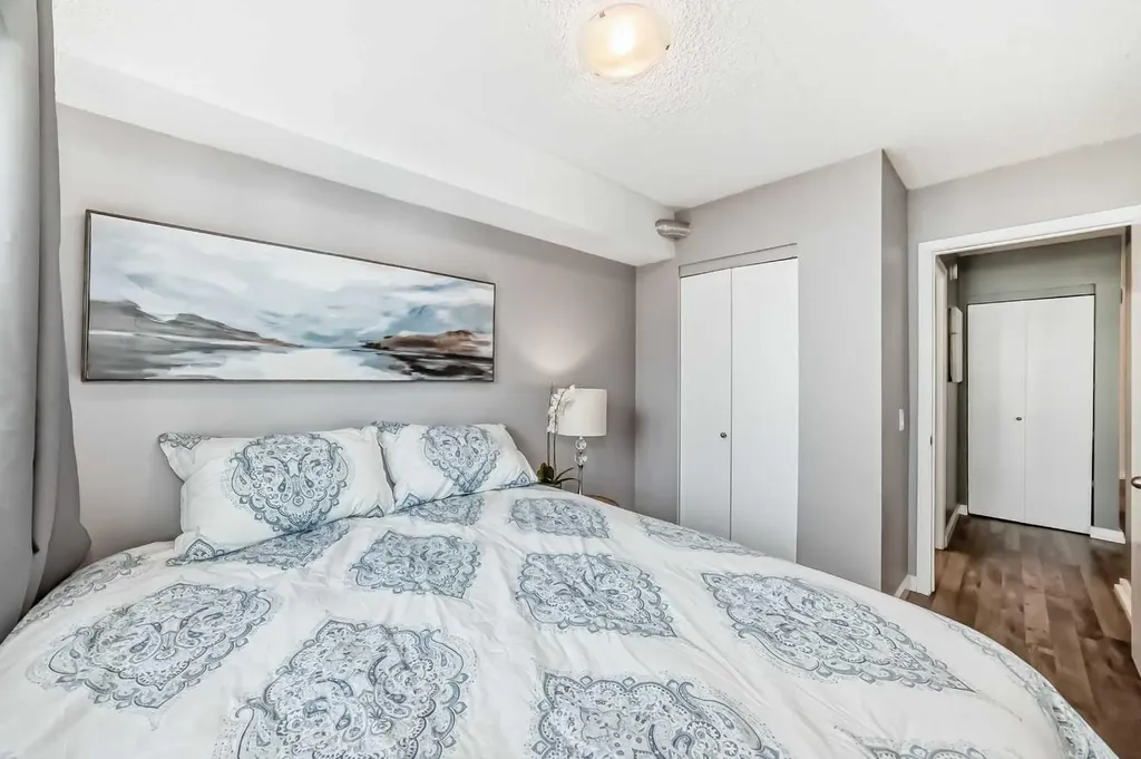 1814 18 Street SW Calgary AB T2T 1T4