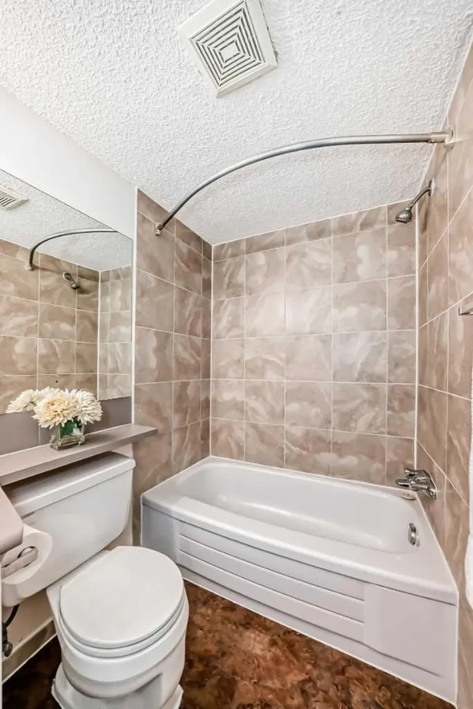 1814 18 Street SW Calgary AB T2T 1T4