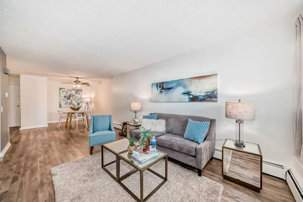 1814 18 Street SW Calgary AB T2T 1T4