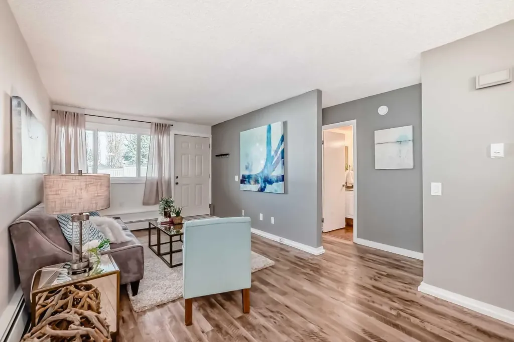 1814 18 Street SW Calgary AB T2T 1T4