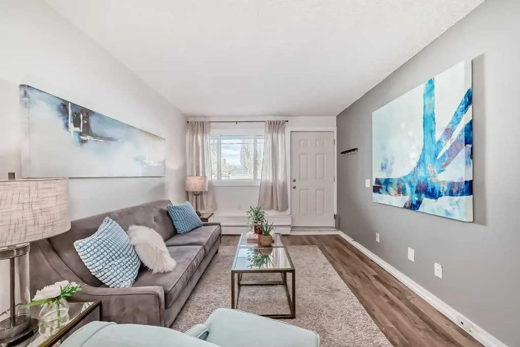 1814 18 Street SW Calgary AB T2T 1T4