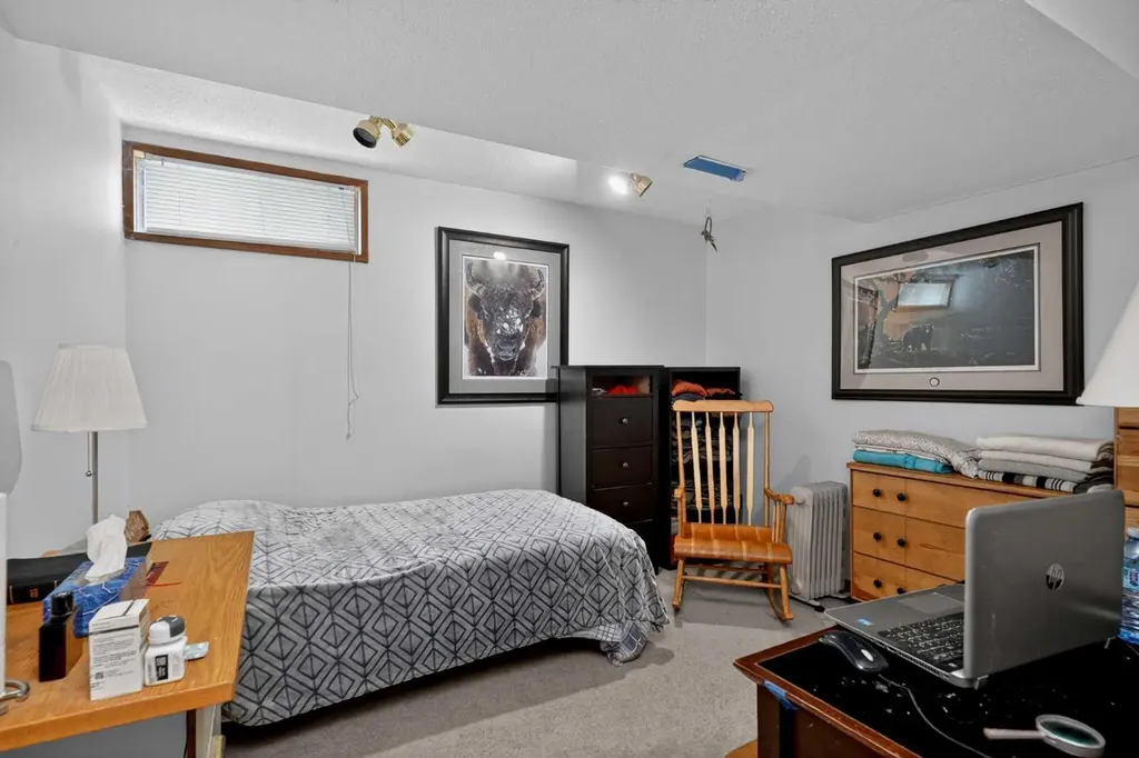 18 Martinview Crescent NE Calgary AB T3J 2S2