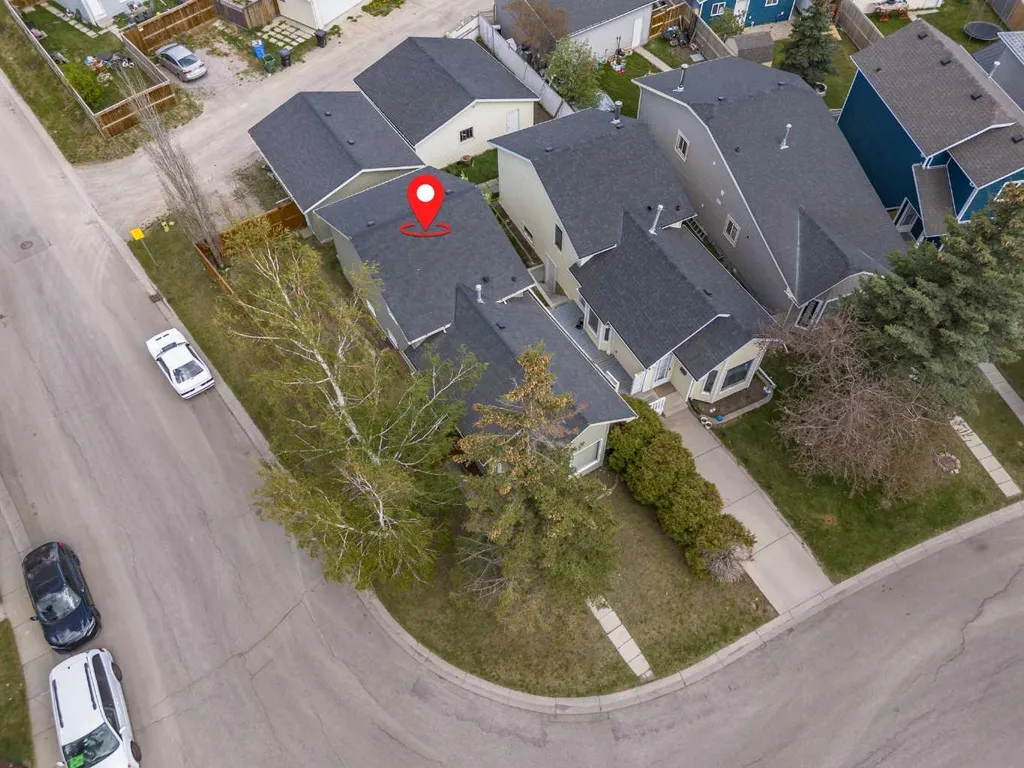 18 Martinview Crescent NE Calgary AB T3J 2S2