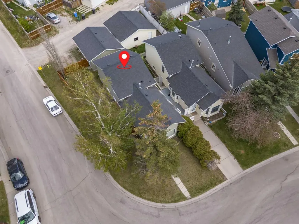 18 Martinview Crescent NE Calgary AB T3J 2S2