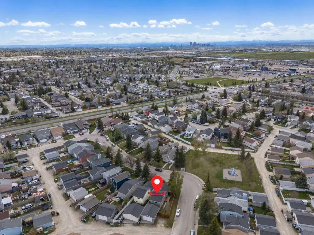 18 Martinview Crescent NE Calgary AB T3J 2S2