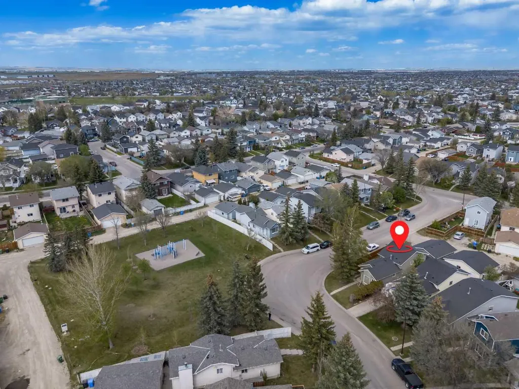 18 Martinview Crescent NE Calgary AB T3J 2S2