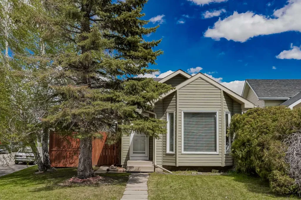 18 Martinview Crescent NE Calgary AB T3J 2S2
