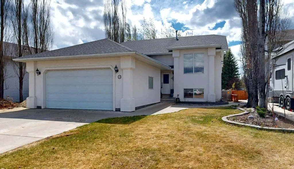 1 Park Close Whitecourt AB T7S 1S7
