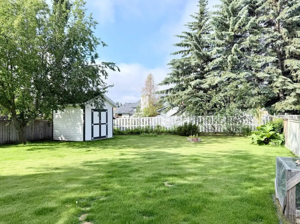 1 Park Close Whitecourt AB T7S 1S7