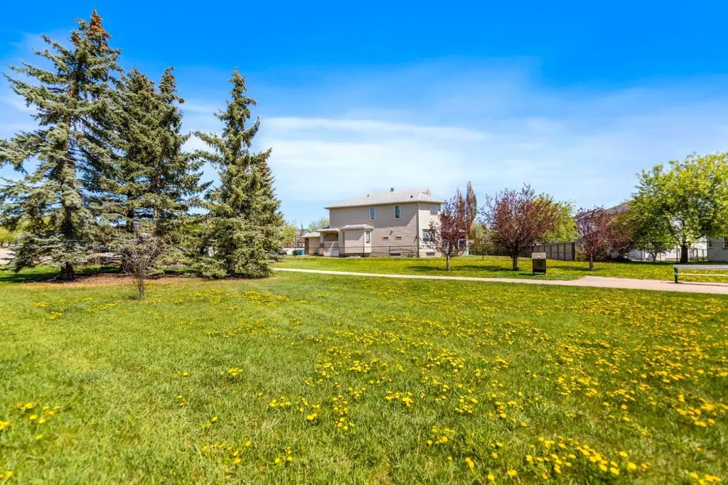 7 Country Hills Park NW Calgary AB T3K 5C8