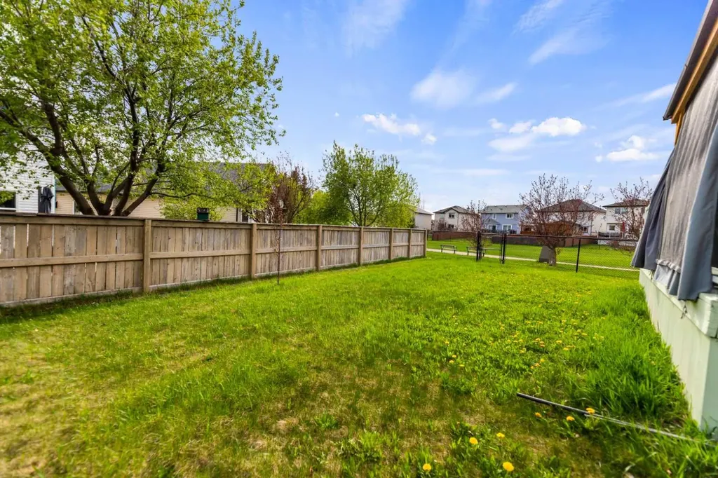 7 Country Hills Park NW Calgary AB T3K 5C8