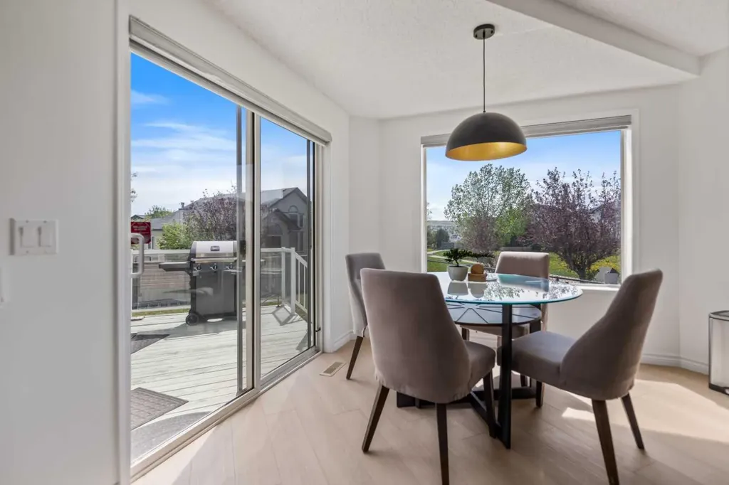 7 Country Hills Park NW Calgary AB T3K 5C8