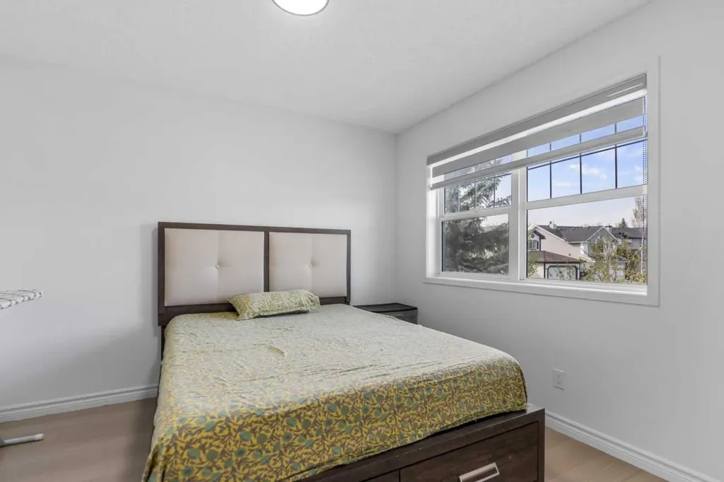 7 Country Hills Park NW Calgary AB T3K 5C8