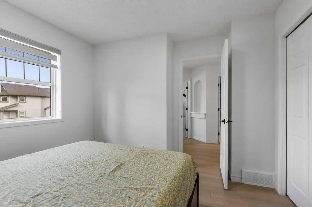 7 Country Hills Park NW Calgary AB T3K 5C8