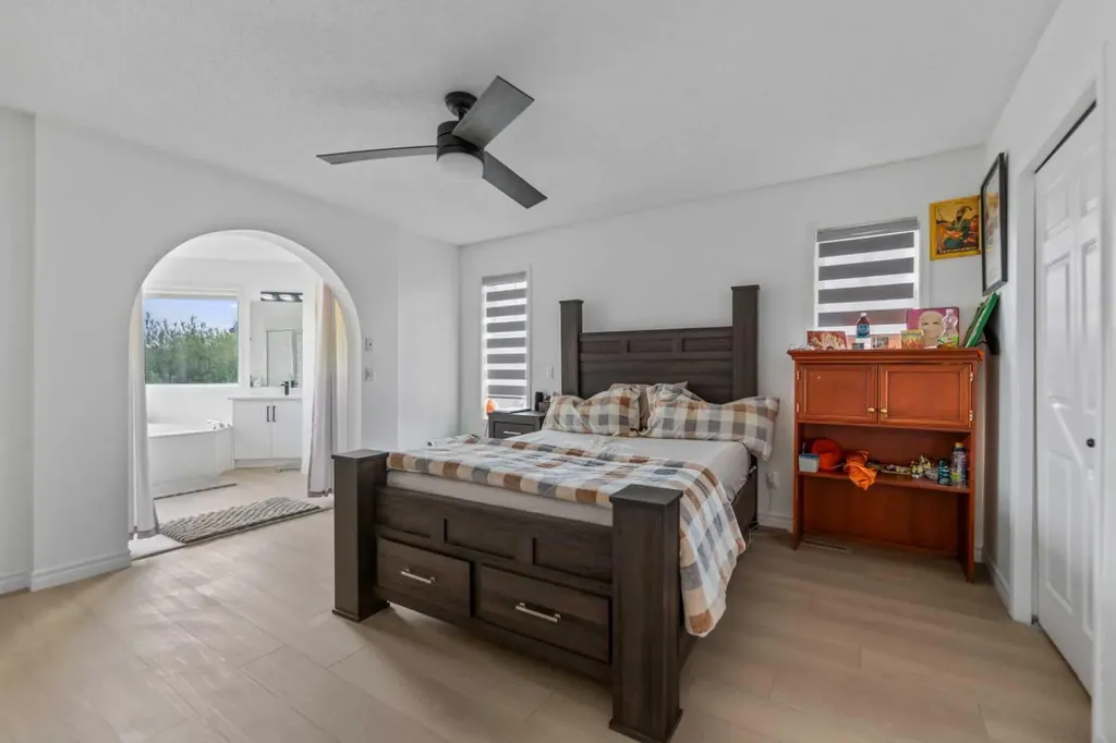 7 Country Hills Park NW Calgary AB T3K 5C8