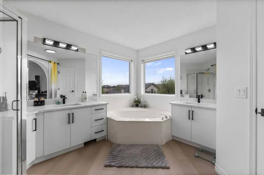 7 Country Hills Park NW Calgary AB T3K 5C8