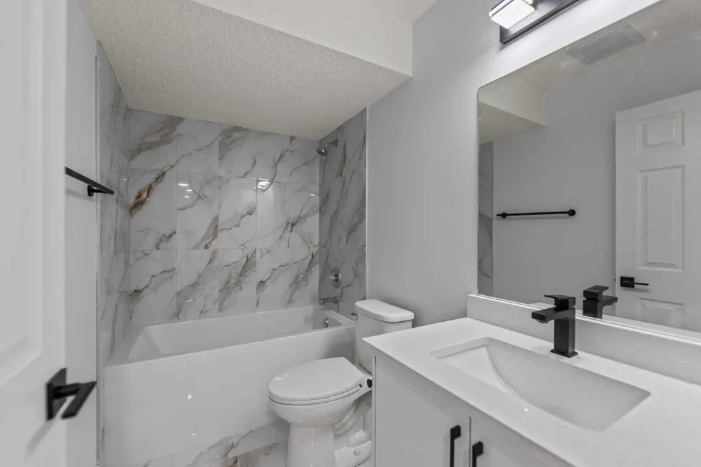 7 Country Hills Park NW Calgary AB T3K 5C8
