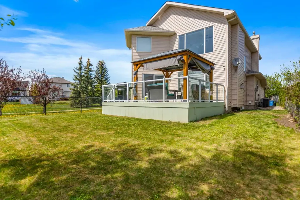 7 Country Hills Park NW Calgary AB T3K 5C8