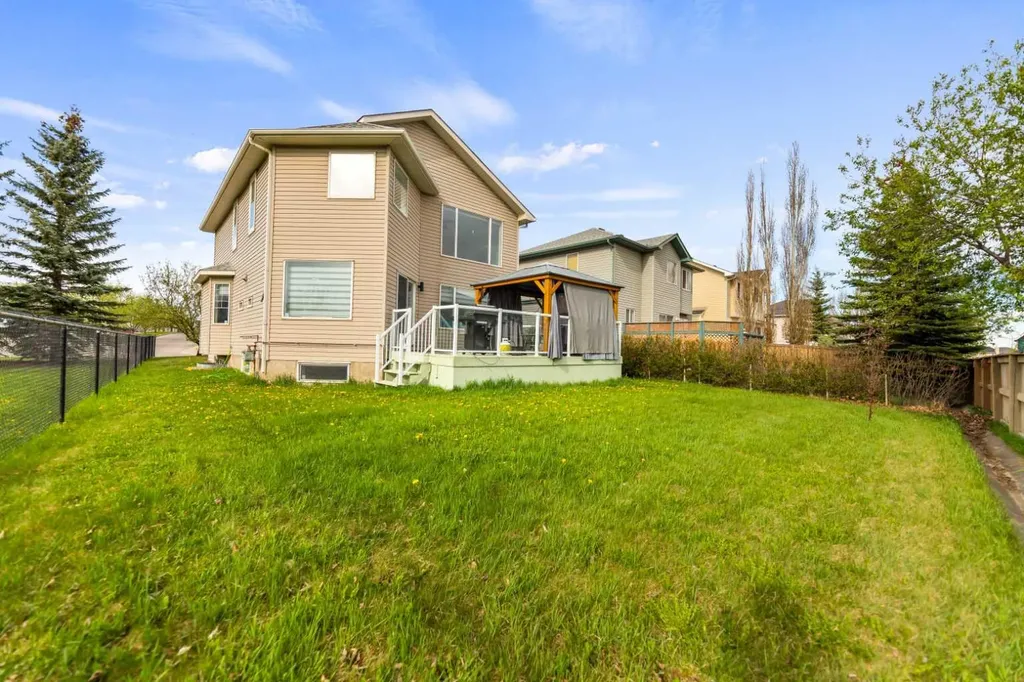 7 Country Hills Park NW Calgary AB T3K 5C8