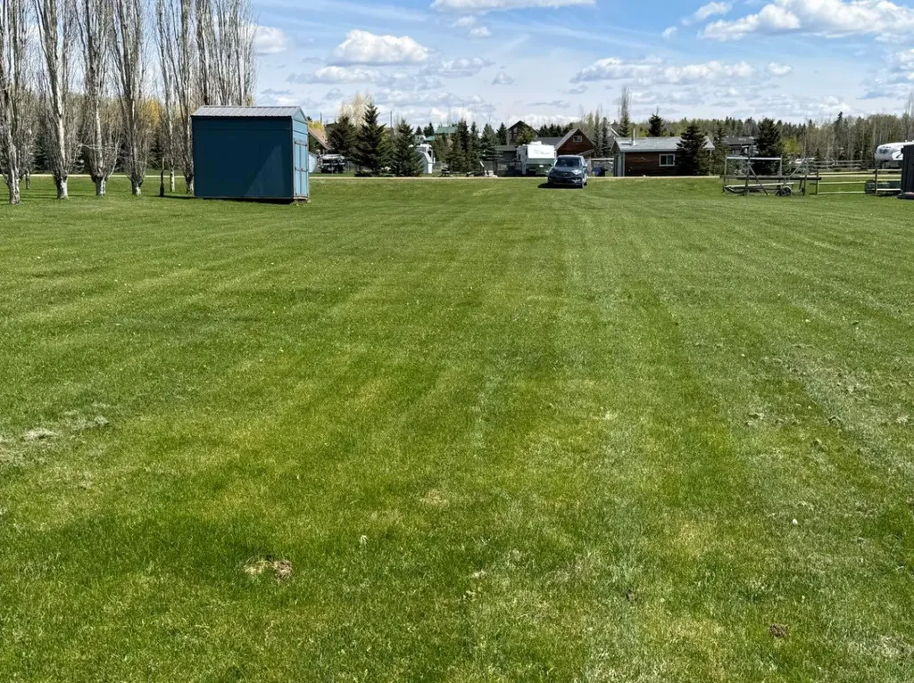 408 461032 Highway 13 Buck Lake AB T0C0T0