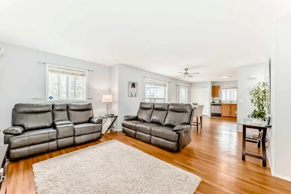 6621 Pinecliff Grove NE Calgary AB T1Y 7K8