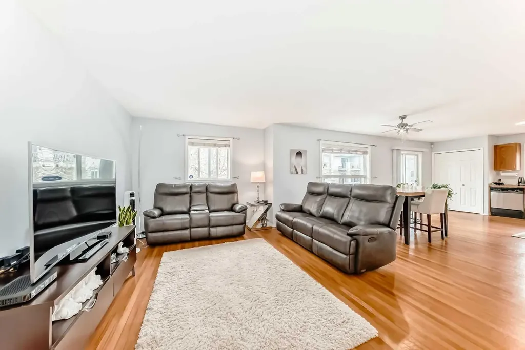 6621 Pinecliff Grove NE Calgary AB T1Y 7K8
