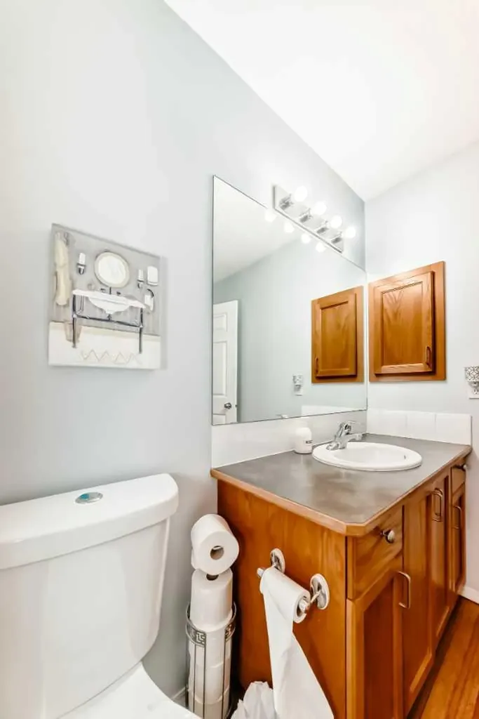 6621 Pinecliff Grove NE Calgary AB T1Y 7K8
