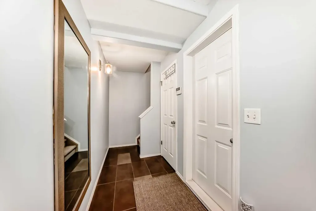 6621 Pinecliff Grove NE Calgary AB T1Y 7K8