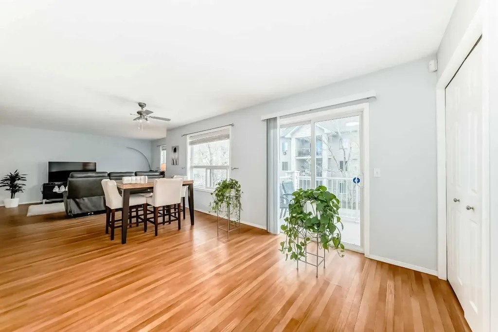6621 Pinecliff Grove NE Calgary AB T1Y 7K8