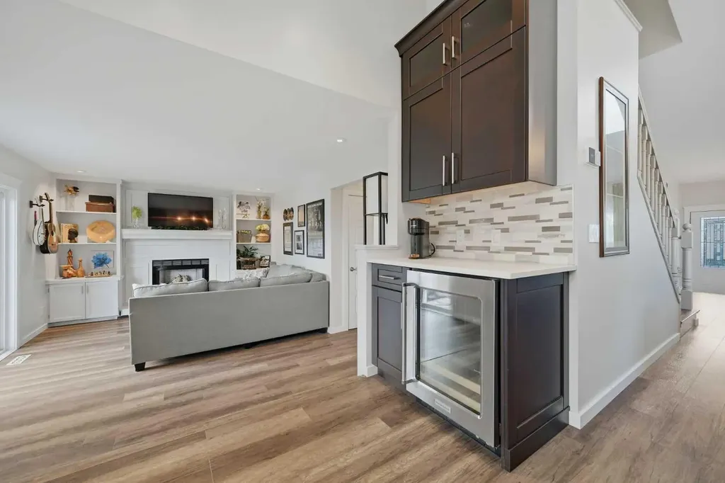38 Sandpiper Way NW Calgary AB T3K 3C6