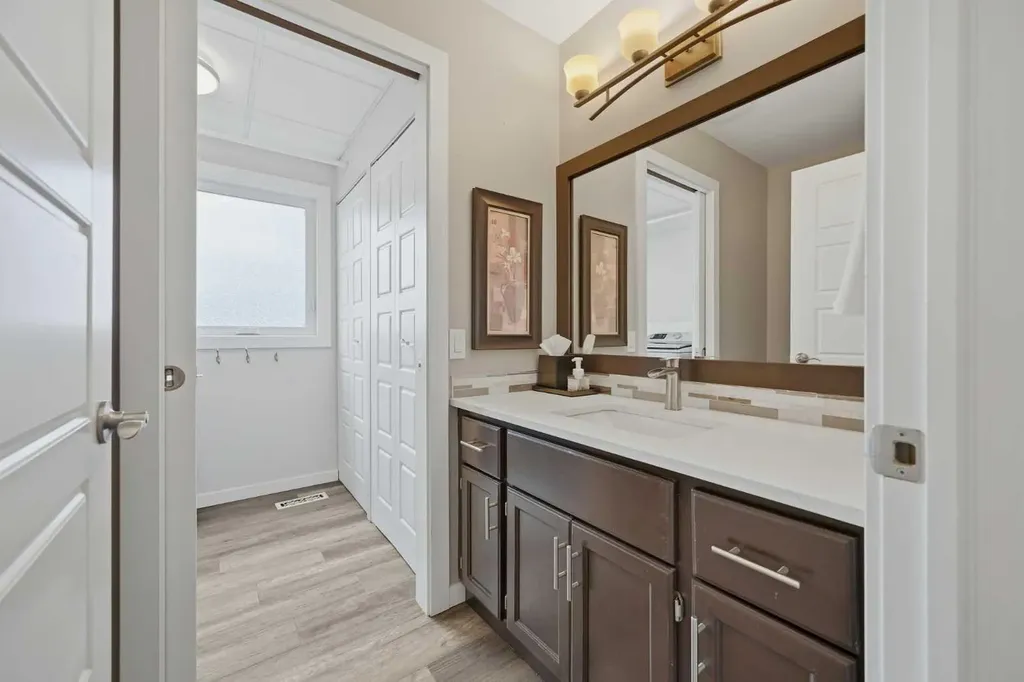 38 Sandpiper Way NW Calgary AB T3K 3C6