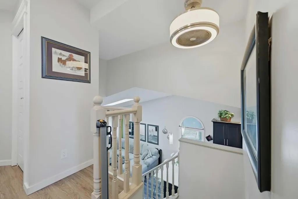 38 Sandpiper Way NW Calgary AB T3K 3C6