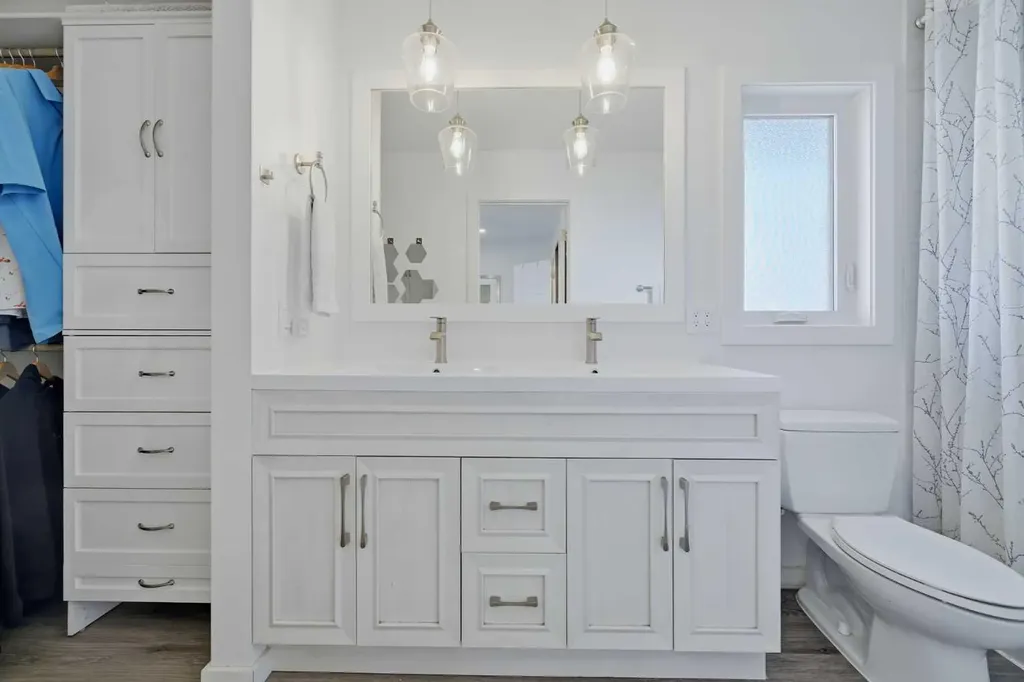 38 Sandpiper Way NW Calgary AB T3K 3C6