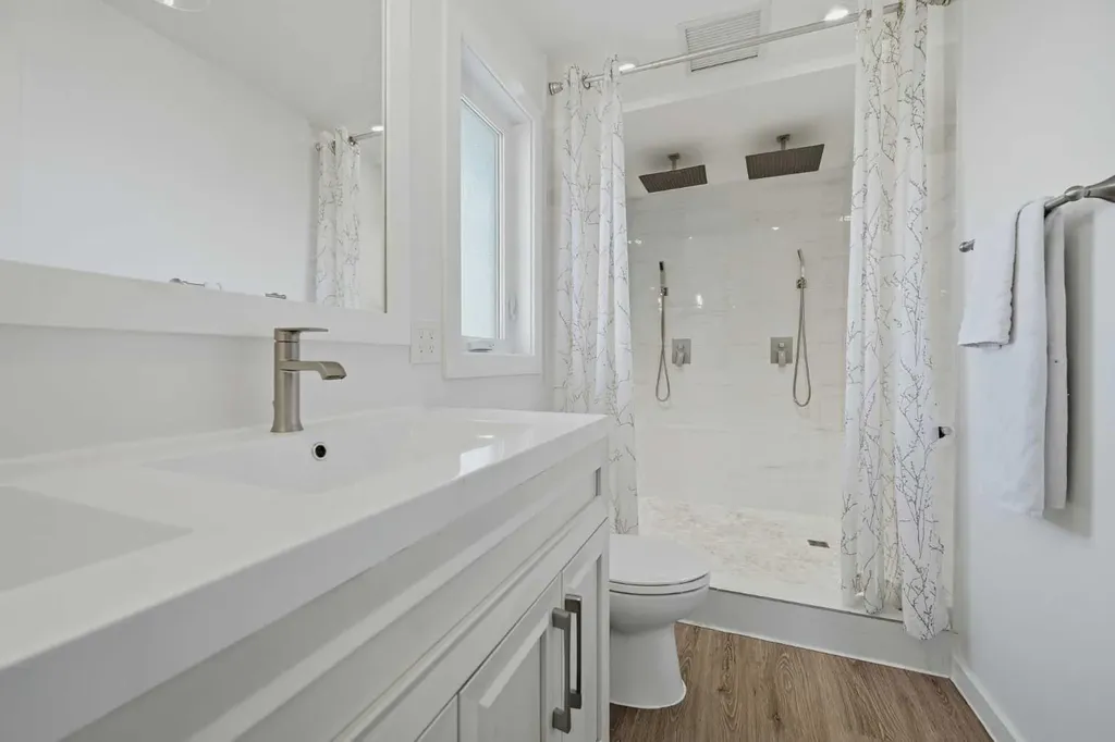 38 Sandpiper Way NW Calgary AB T3K 3C6