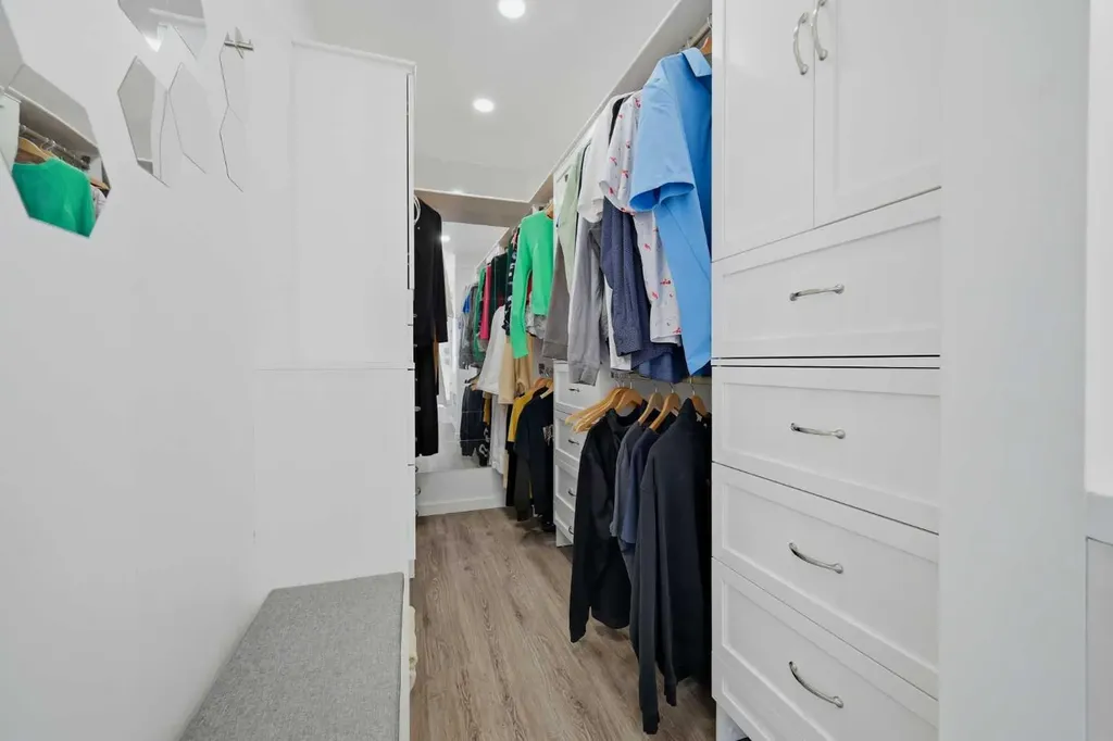 38 Sandpiper Way NW Calgary AB T3K 3C6