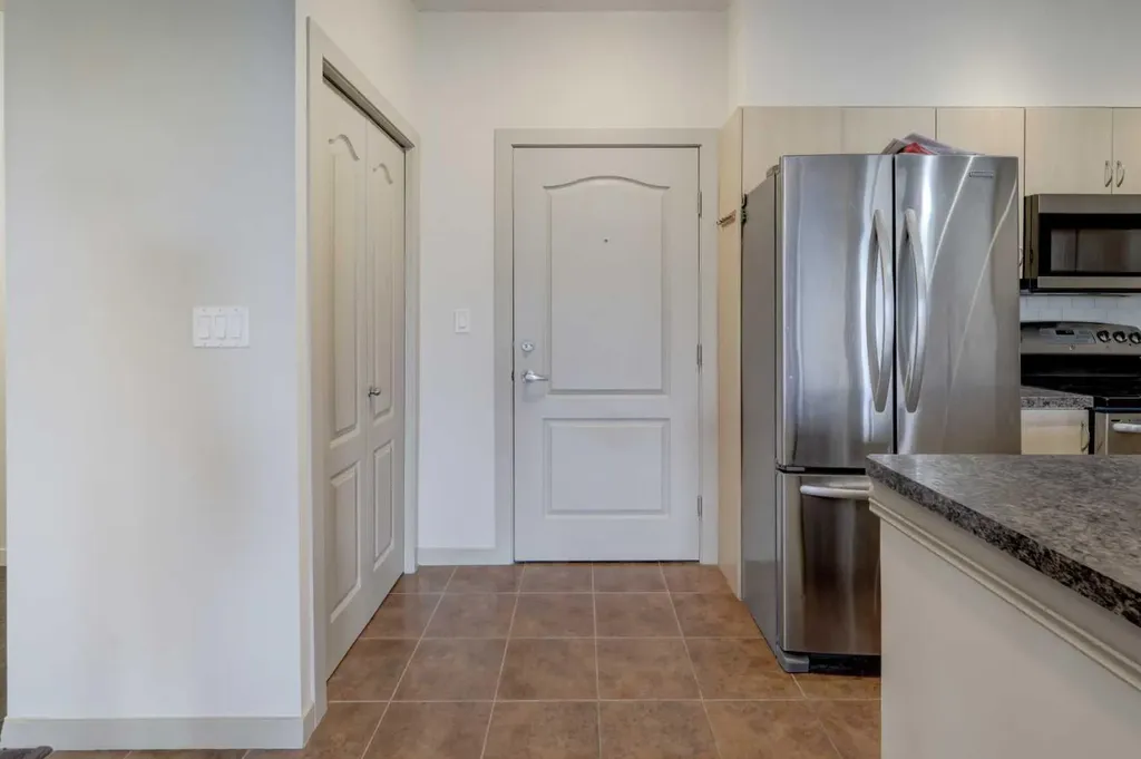 604 East Lake Boulevard NE Airdrie AB T4A 0G5