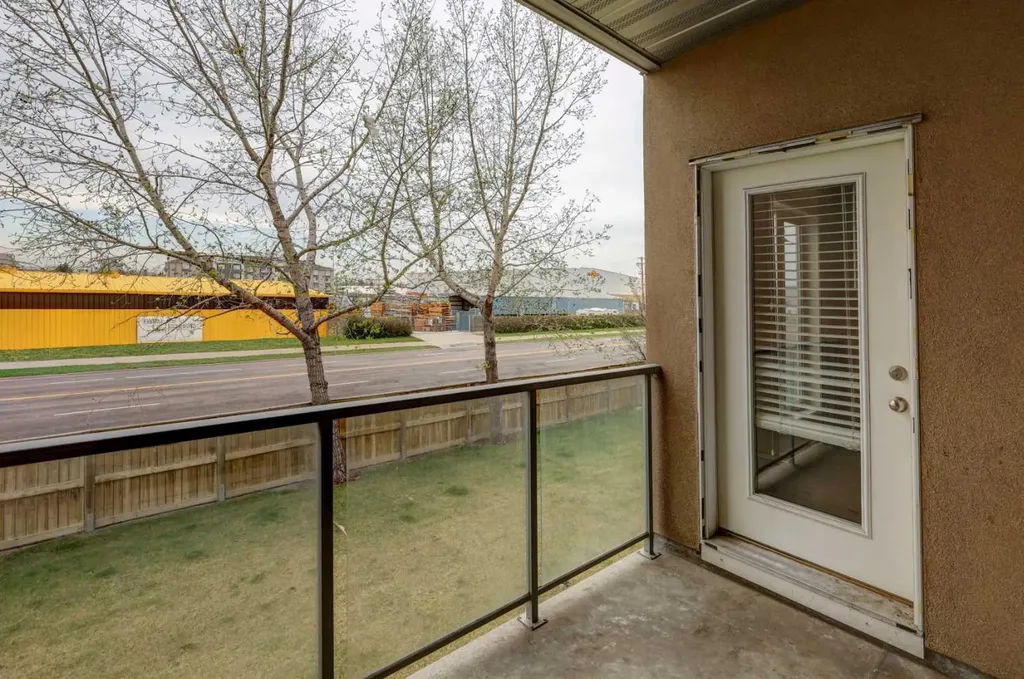604 East Lake Boulevard NE Airdrie AB T4A 0G5