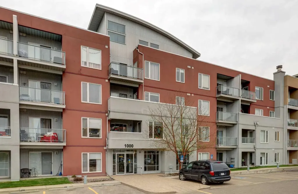 604 East Lake Boulevard NE Airdrie AB T4A 0G5