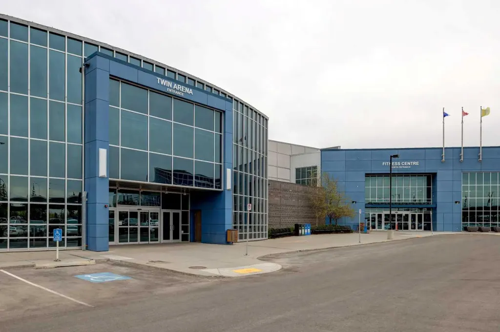 604 East Lake Boulevard NE Airdrie AB T4A 0G5